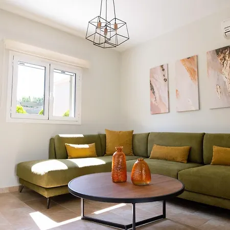 Vasilopoulos Residences - Emelia With Shared Pool * Аргостолион