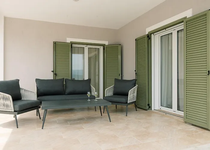 فيلة Vasilopoulos Residences - Emelia With Shared Pool *